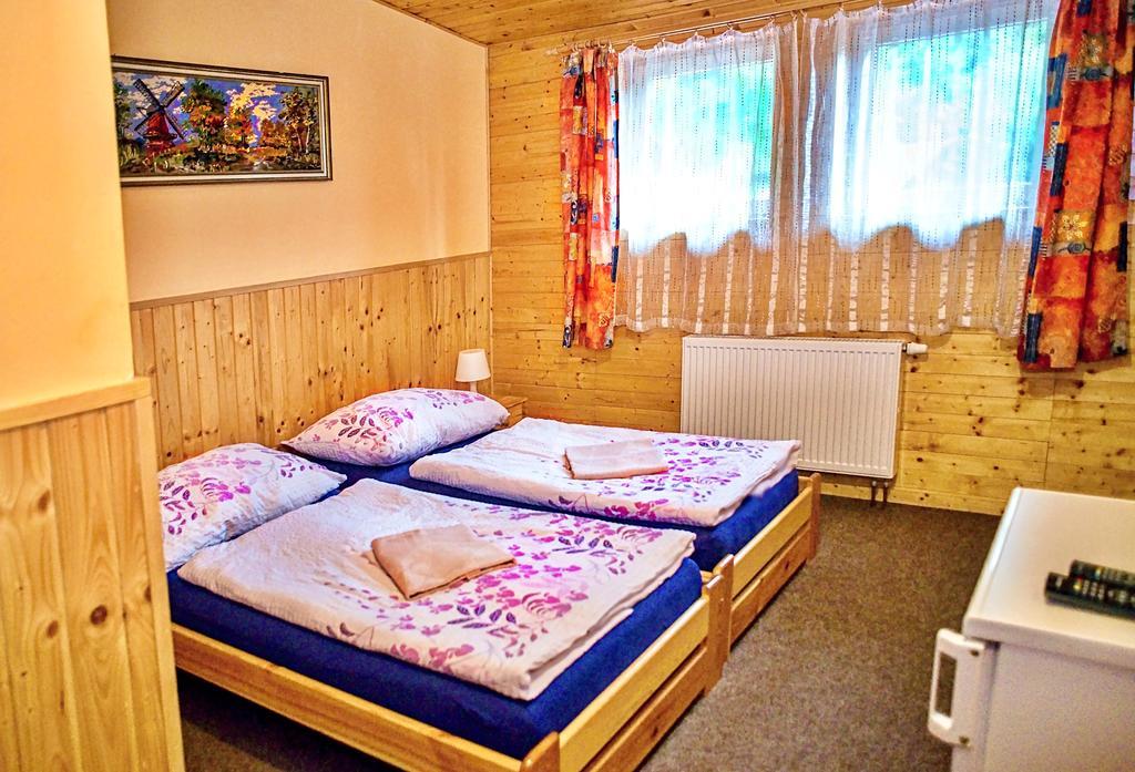Penzion Radosov Ubytovani V Soukromi Kyselka  Exterior photo
